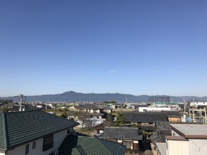 屋根の上の景色 