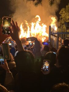 勝部の火祭り 